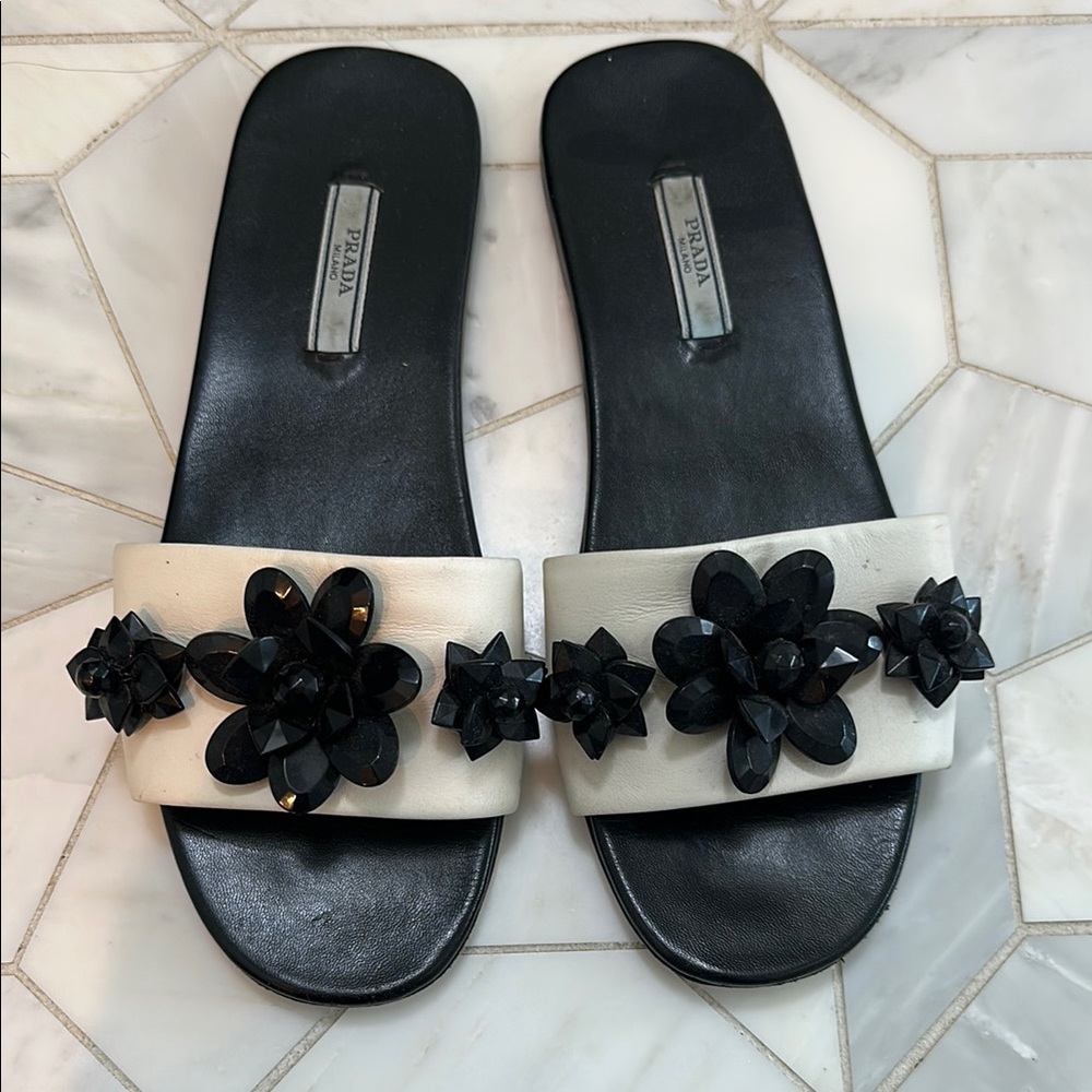 Prada Women's Black and White Flower Slide Sandals